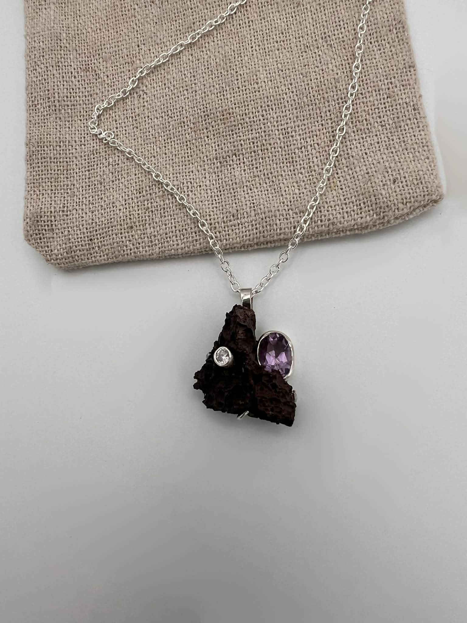 Collier Pouzzolane - Pièce unique – Image 2